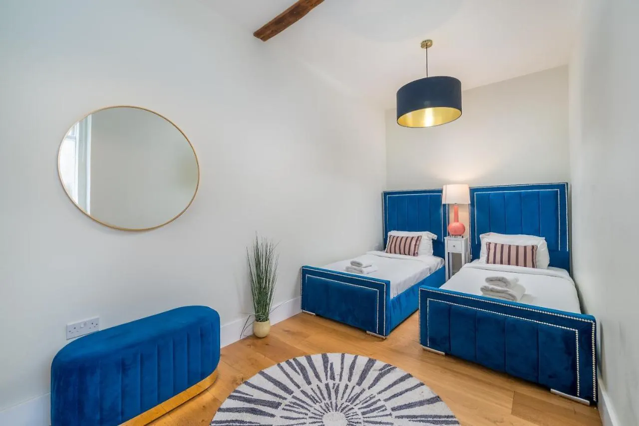 Stunning 3 Bedroom Duplex With Terrace Brighton 0*,